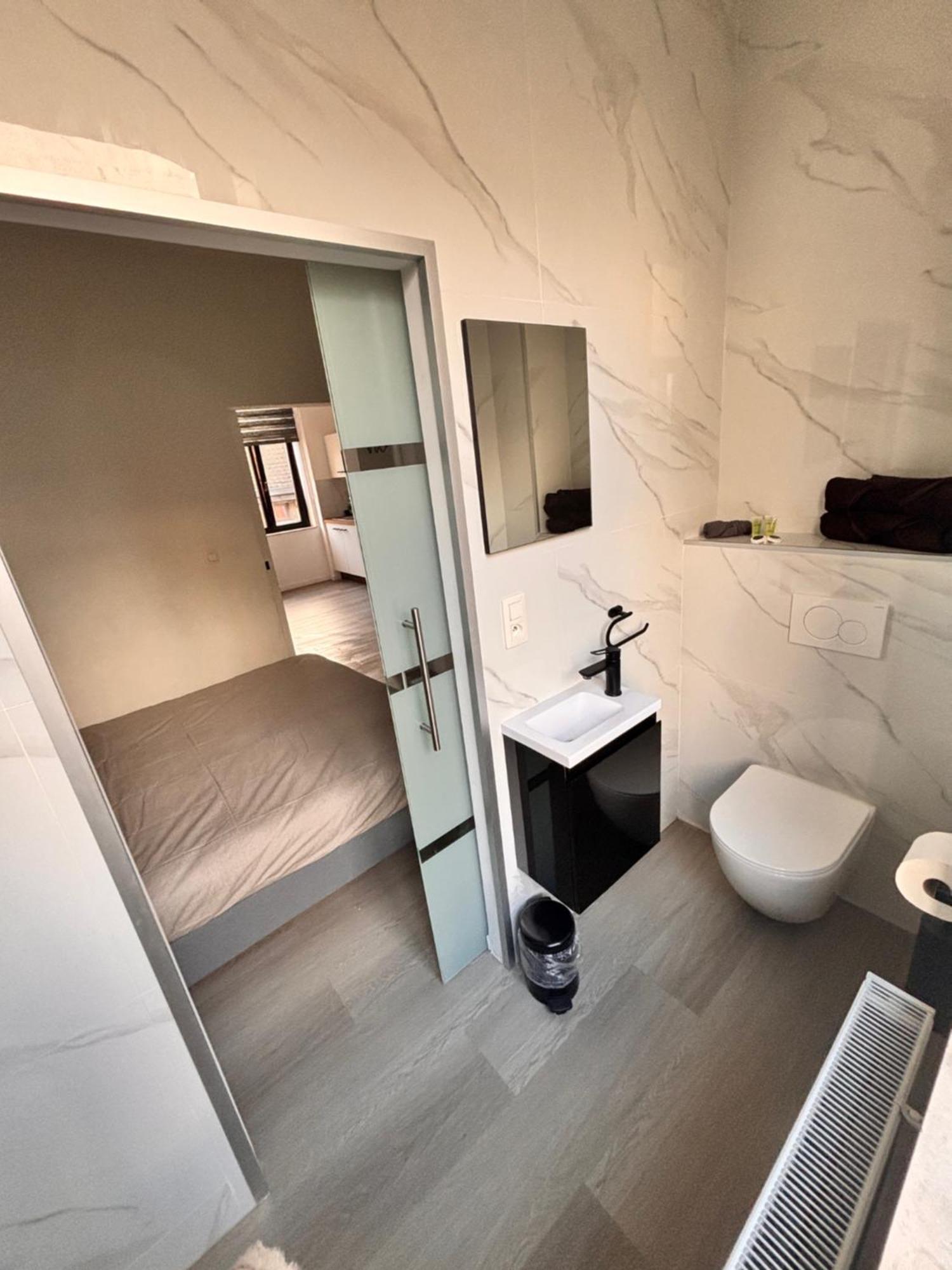 Foursuites Λιέγη Εξωτερικό φωτογραφία